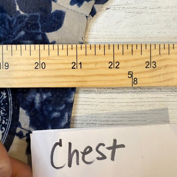 Eden and Olivia xl blue white floral button front blouse cottage coquette fall - Picture 4 of 7